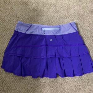 EUC Lululemon skirt